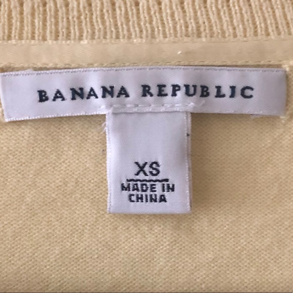 Banana Republic Pastel Yellow Silk Blend Sweater - Picture 3 of 8